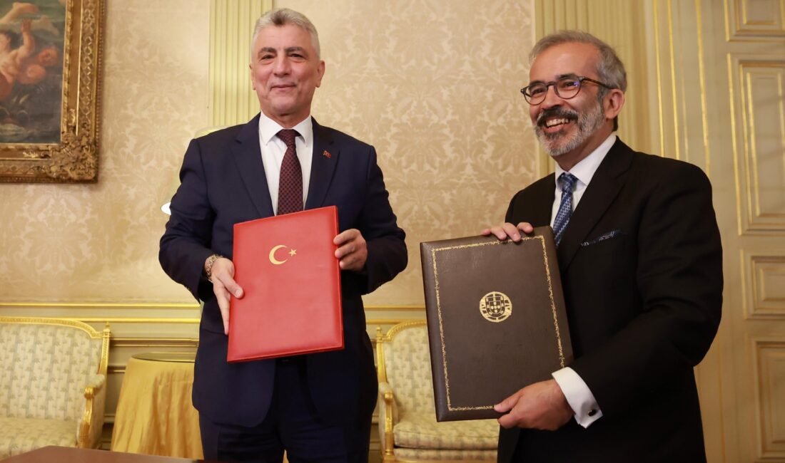PORTEKİZ, (DHA) - TİCARET Bakanı Ömer Bolat, Lizbon’da ‘Türkiye-Portekiz 5’inci