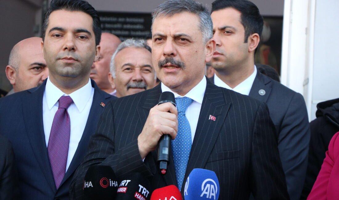 SON KAYMAKAMLIK YAPTĞI KAMAN’I ZİYARET ETTİ İçişleri Bakanı Mustafa Çiftçi,