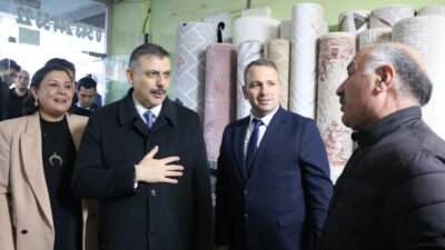 ESNAF VE PARTİ ZİYARETLERİNDE BULUNDU İçişleri Bakanı Mustafa Çiftçi, AK