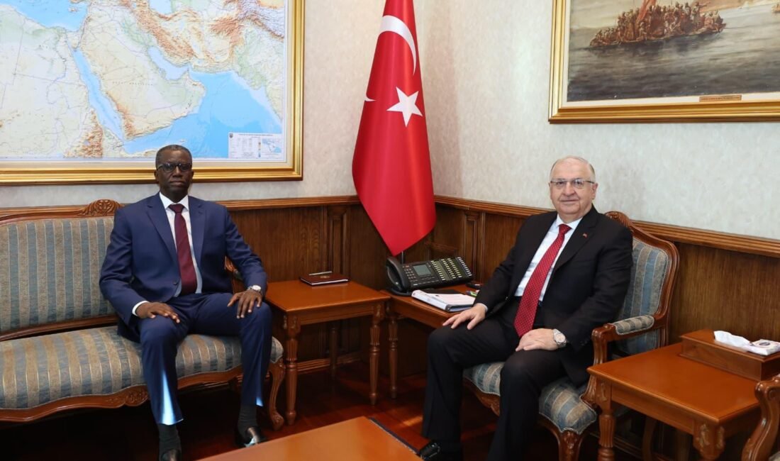 Ruken KADIOĞLU/ANKARA, (DHA)- MİLLİ Savunma Bakanı Yaşar Güler, resmi ziyaret