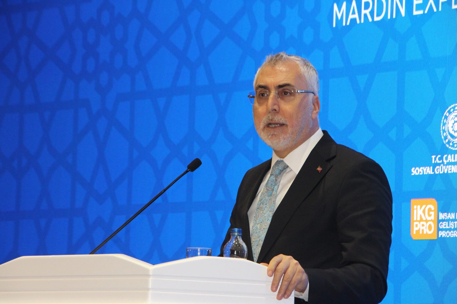 Salih KESKİN/MARDİN, (DHA)- ÇALIŞMA ve Sosyal Güvenlik Bakanı Vedat Işıkhan,