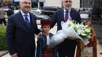 Ramazan ÇETİN/DENİZLİ, (DHA)-ÇALIŞMA ve Sosyal Güvenlik Bakanı Vedat Işıkhan, "Bölge