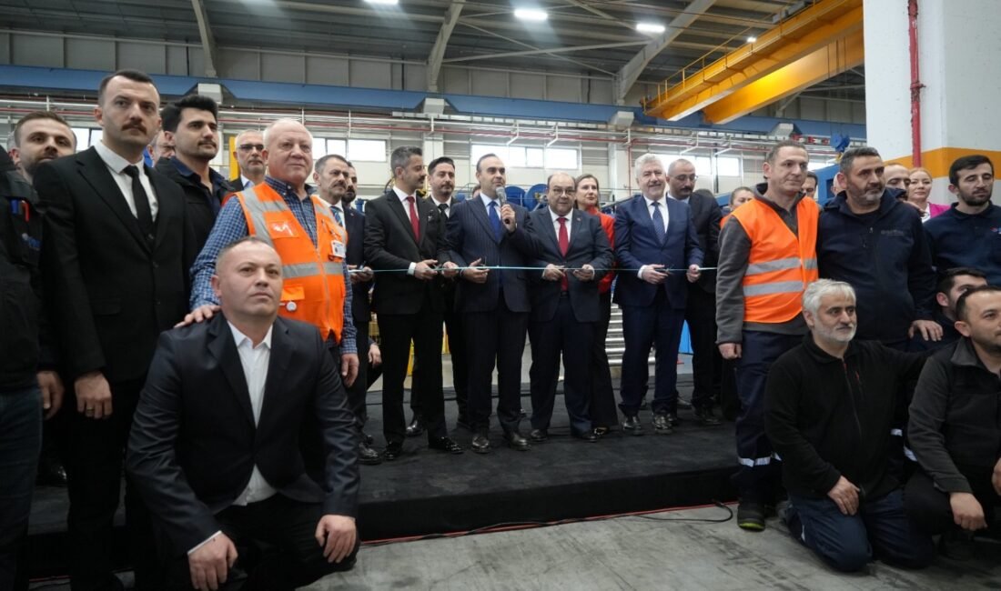 ALÜMİNYUM ÜRETİM HATTI AÇILIŞ TÖRENİNE KATILDI Sanayi ve Teknoloji Bakanı