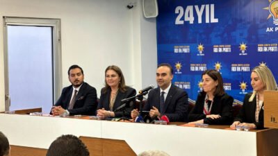 AK PARTİ İL BAŞKANLIĞI'NDA PARTİLİLERLE BULUŞTU Sanayi ve Teknoloji Bakanı