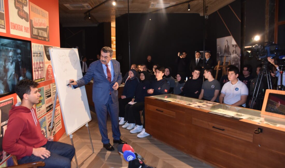 Seza Nur ALPDÜNDAR- Melek FIRAT/ AYDIN, (DHA)- MİLLİ Eğitim Bakanı