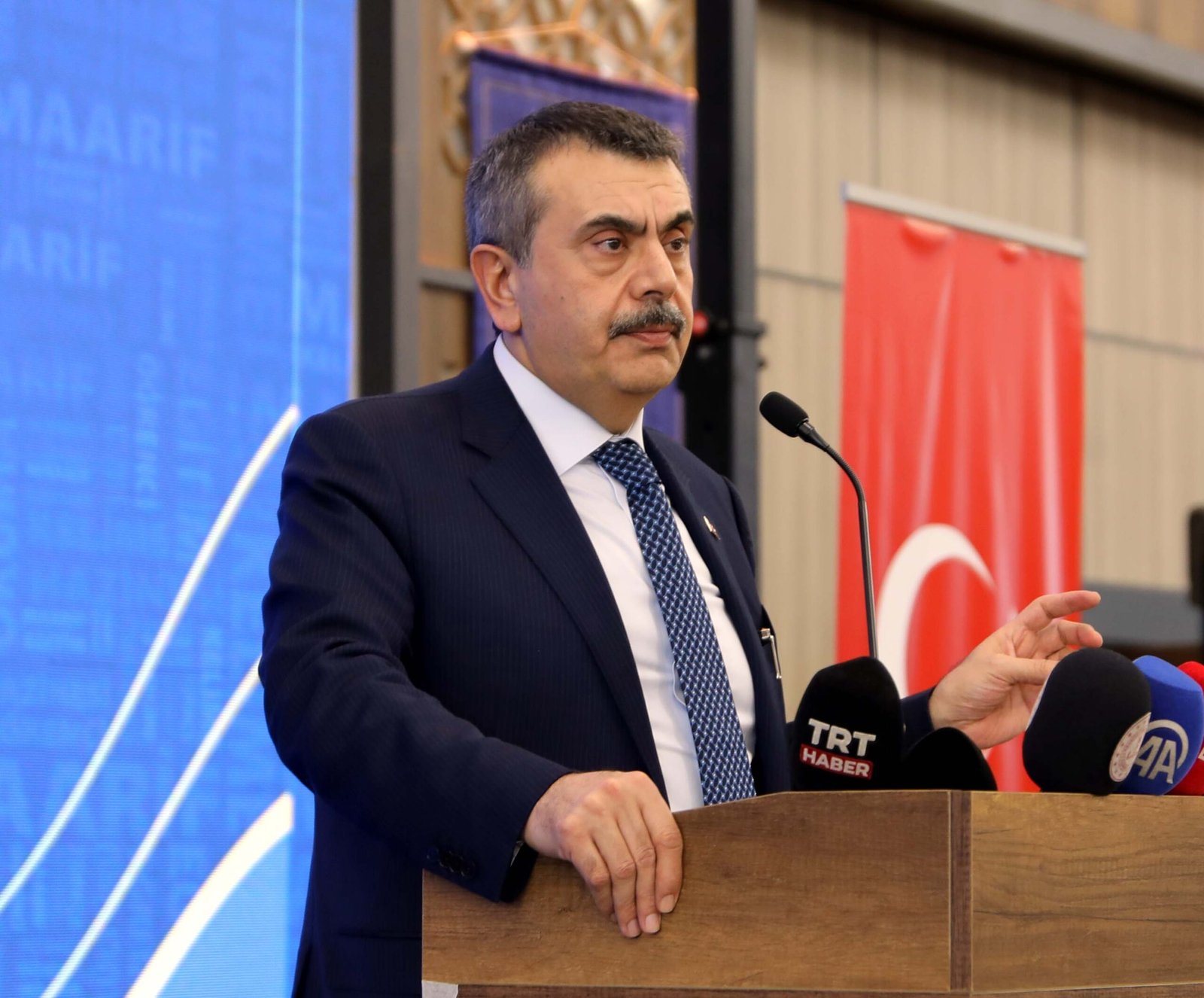 'EĞİTİMDE ULUSLARARASI ORANLARA YETİŞTİK' Milli Eğitim Bakanı Yusuf Tekin, 'Öğrencilerin