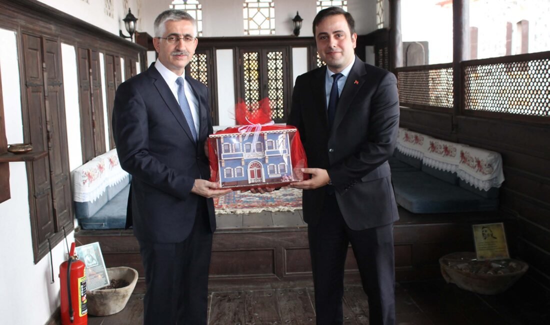 Hasan YİĞEN/KULA (Manisa), (DHA)- MİLLİ Eğitim Bakan Yardımcısı Nazif Yılmaz,