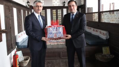 Hasan YİĞEN/KULA (Manisa), (DHA)- MİLLİ Eğitim Bakan Yardımcısı Nazif Yılmaz,
