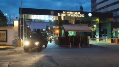 Bayram AYHAN/BATMAN, (DHA)- BATMAN'da polisin düzenlediği tefecilik operasyonunda 8 şüpheli