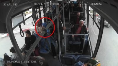 Akif ÖZALP/SİİRT, (DHA)- SİİRT’te belediye otobüsünde fenalaşan kadın yolcu, otobüs