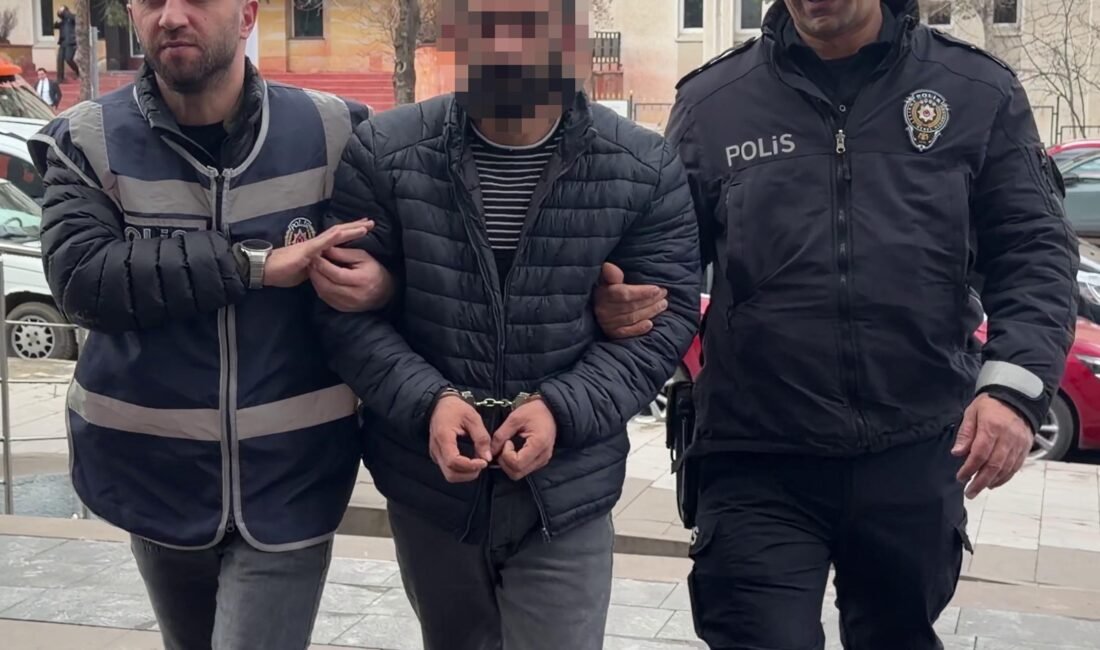 Bisikletle ekmek almaya giderken otomobilin çarptığı ‘Alperen’ ağır yaralandı (2) SÜRÜCÜ ALKOLLÜ ÇIKTI Erzurum’da ekmek almak için bisikletiyle markete giden