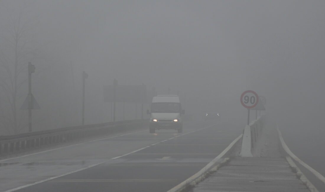 Mutlu YUCA/BOLU, (DHA)- BOLU Dağı'nın D-100 kara yolu geçişinde sis