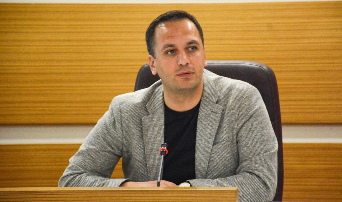 Tolga TAHÇI/İZMİR, (DHA)- UŞAK Belediye Başkanı Özkan Yalım ile ilişkisi