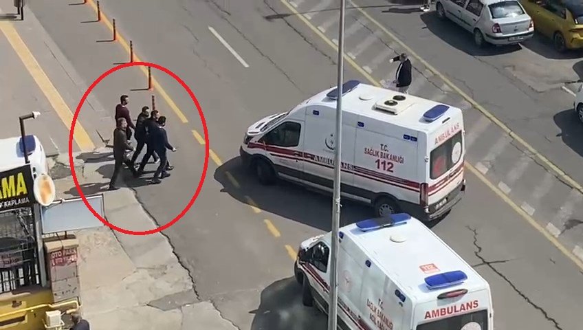 Gıyasettin TETİK-Hüseyin İÇLİ/DİYARBAKIR, (DHA)- DİYARBAKIR Adliyesi ek hizmet binası bahçesinde,