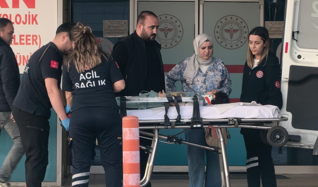 Bursa’da 1’inci kat balkonundan düşen çocuk ağır yaralandı Yavuz YILMAZ/ İNEGÖL(Bursa), (DHA)- BURSA’nın İnegöl ilçesinde 3 katlı binanın