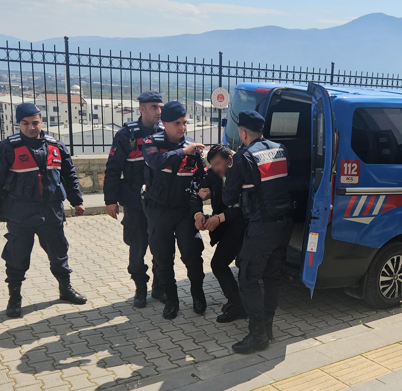 Hasan BOZBEY/ORHANGAZİ (Bursa), (DHA)- BURSA’nın Orhangazi ilçesinde husumetli olduğu Zeki