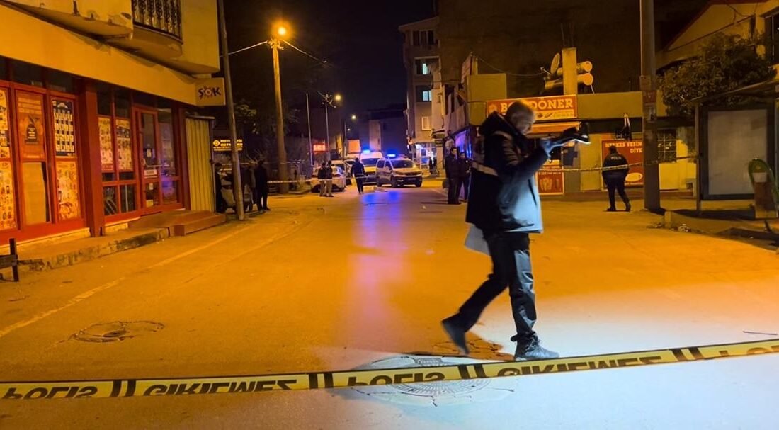 Hüseyin SEZGİN/ BURSA, (DHA)- BURSA’da iki grup arasında çıkan tartışma