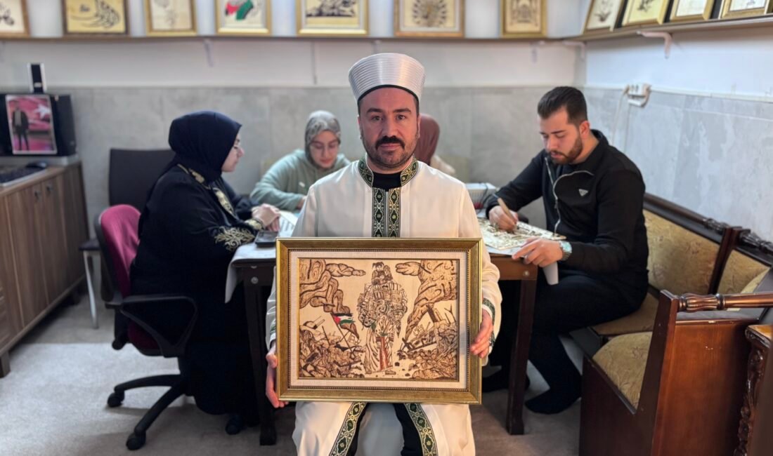 Camide atölye kurdu; ürettiği eserlerle öğrencilere destek oluyor Mikail KARAMAN-Emirhan YÜZÜGÜLDÜ/ANKARA, (DHA)- ANKARA’nın Etimesgut ilçesinde imam Erkut Özer,