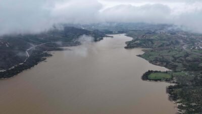 Çanakkale'de barajın doluluk oranı yüzde 100'e ulaştı; valilik taşkın için
