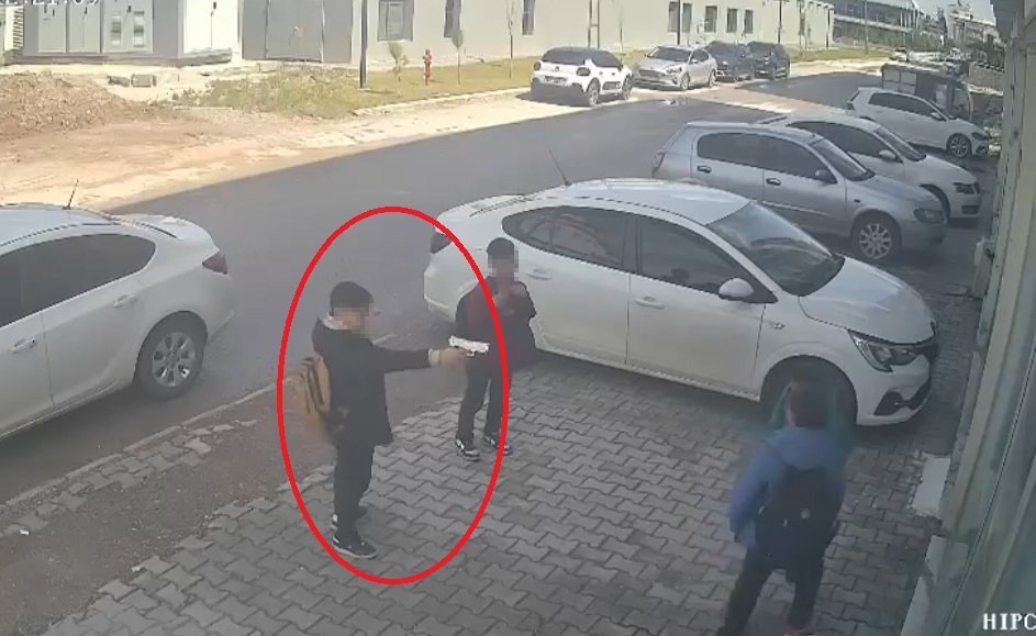 Cuma Yunus YAŞATIR/REYHANLI (Hatay), (DHA)- HATAY'ın Reyhanlı ilçesinde A.Z. (13)