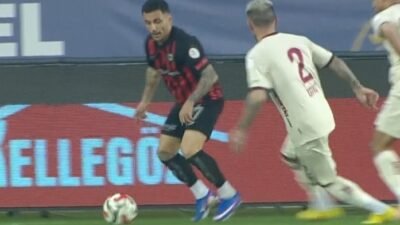 Yusuf ÇINAR / ÇORUM, (DHA)- STAT: Çorum Şehir HAKEMLER: Erdem