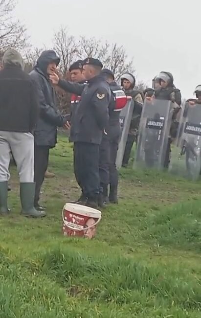 Yusuf ÇINAR/ ÇORUM, (DHA)- ÇORUM'da hayvancılıkla geçimini sağlayan ailenin evi