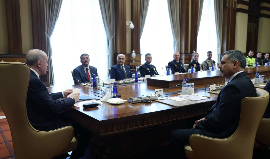 Aybala MELEK/ANKARA, (DHA)- CUMHURBAŞKANI Recep Tayyip Erdoğan, Türk Polis Teşkilatı'nın