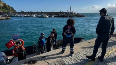 Adem AKALAN/ ANTALYA, (DHA)- ANTALYA’ya kuzenleri Şiyar ve Mazlum Kaymak