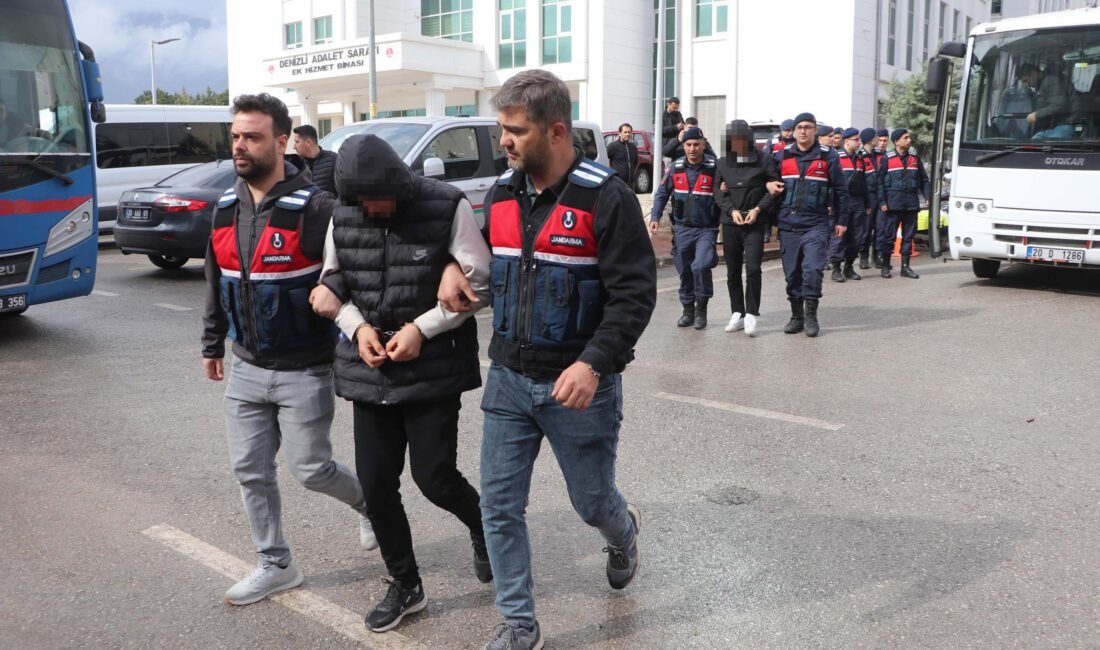 Ramazan ÇETİN/DENİZLİ, (DHA)- DENİZLİ merkezli 10 ilde, sanal medya hesaplarından