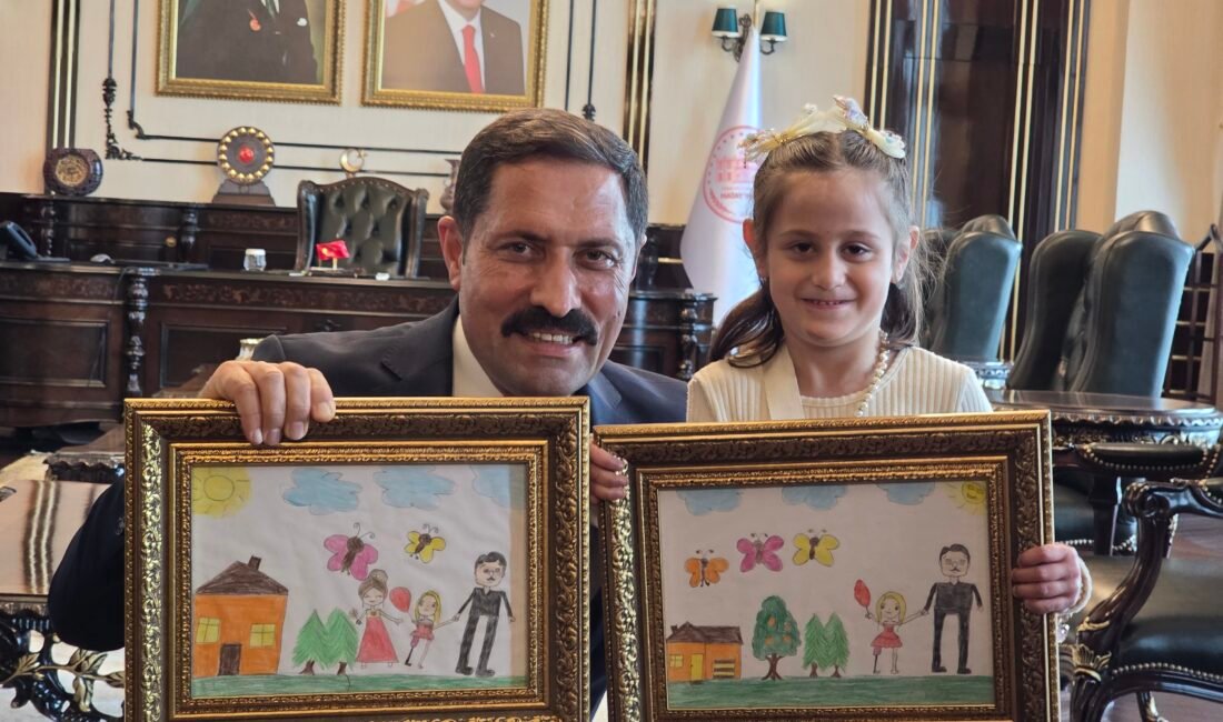 Alican GÜMÜŞ/HATAY, (DHA)- HATAY’da depremde annesini, babasını, 4 kardeşini ve