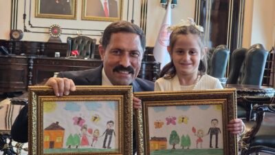 Alican GÜMÜŞ/HATAY, (DHA)- HATAY’da depremde annesini, babasını, 4 kardeşini ve