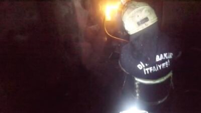 YANGINA MÜDAHALE KASK KAMERASINDA Diyarbakır’ın Yenişehir ilçesindeki 2’nci Sanayi Sitesi'nde