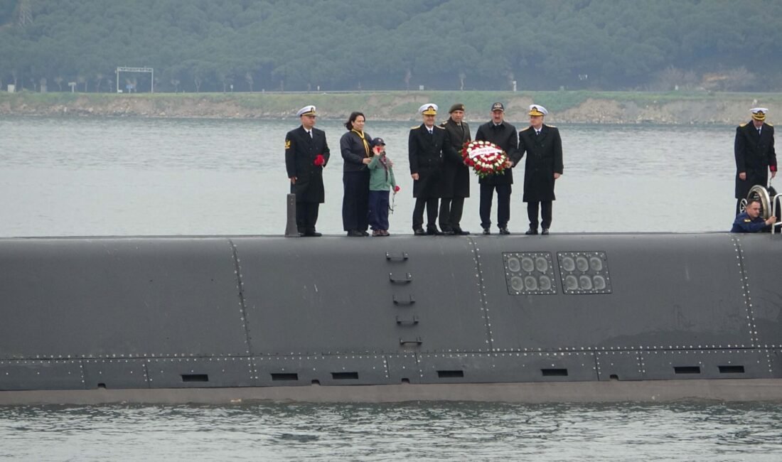 Nazif Cemhan ŞEN-İpek YAVAŞ/ ÇANAKKALE, (DHA)-ÇANAKKALE Boğazı'nda 73 yıl önce