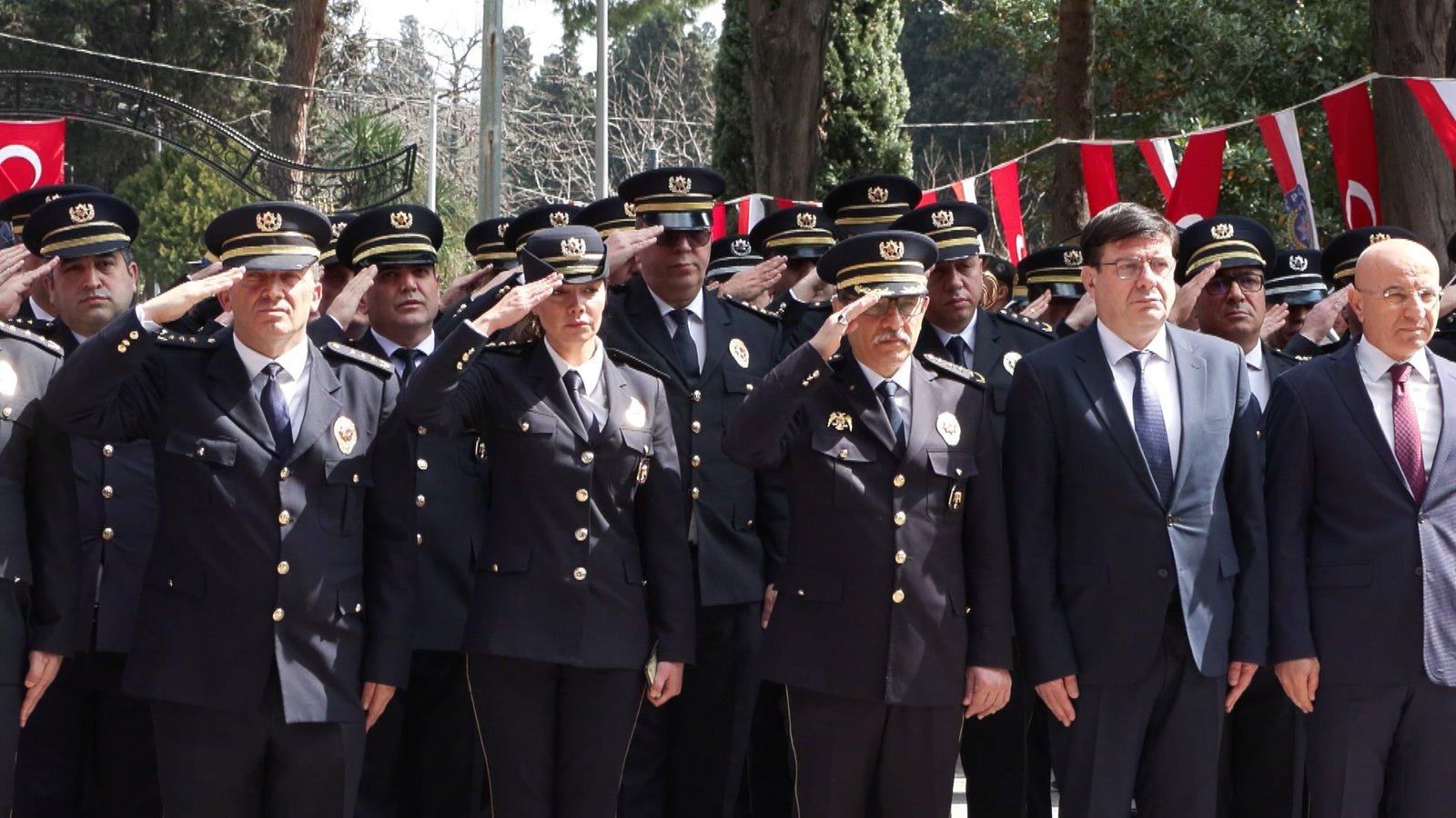 Canan İLARSLAN- Ulaşcan ÖZER / İSTANBUL, (DHA)- İSTANBUL Emniyet Müdürlüğü