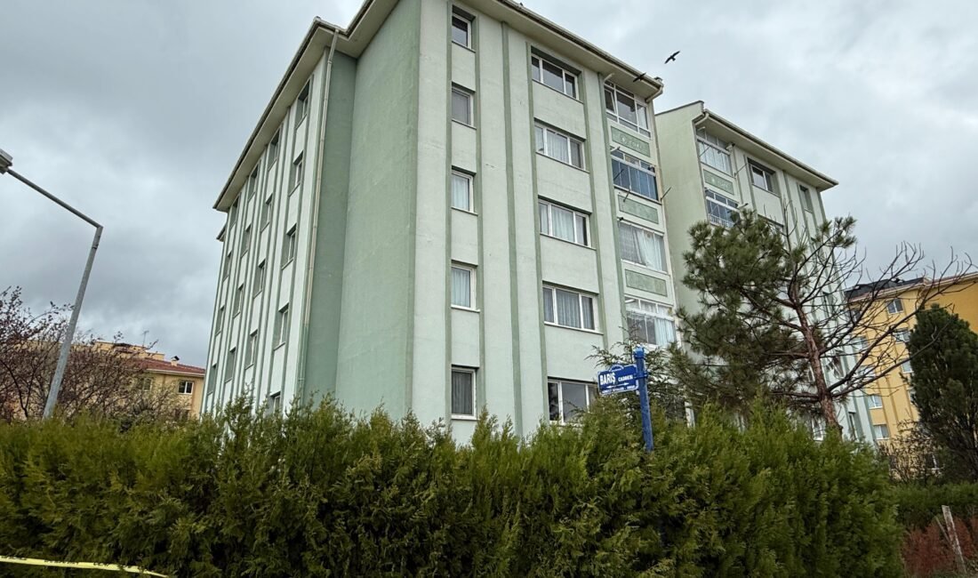Nisa MİĞAL- Muhammet BAYRAM/ANKARA, (DHA)- ANKARA'nın Sincan ilçesinde eşi emekli