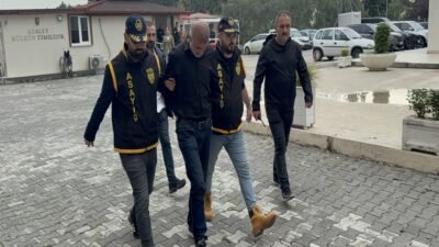 Zehra BAYKAL/YALOVA, (DHA)- YALOVA'nın Altınova ilçesinde ayrı yaşadığı eşi Belgin