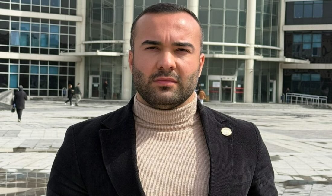 Samed Aydın SUN/KAYSERİ, (DHA)-KAYSERİ'de eski eşi A.E.'nin avukatlığını yapan Hüseyin