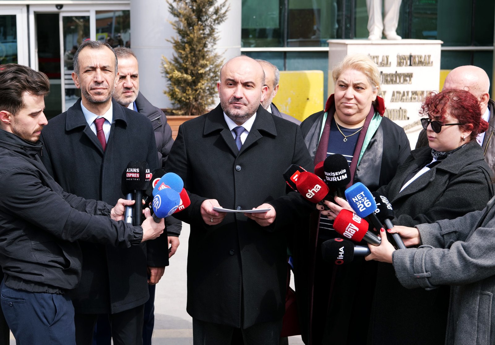 ESKİŞEHİR, (DHA)- AK Parti Eskişehir İl Başkanlığı, Eskişehir Büyükşehir Belediyesi