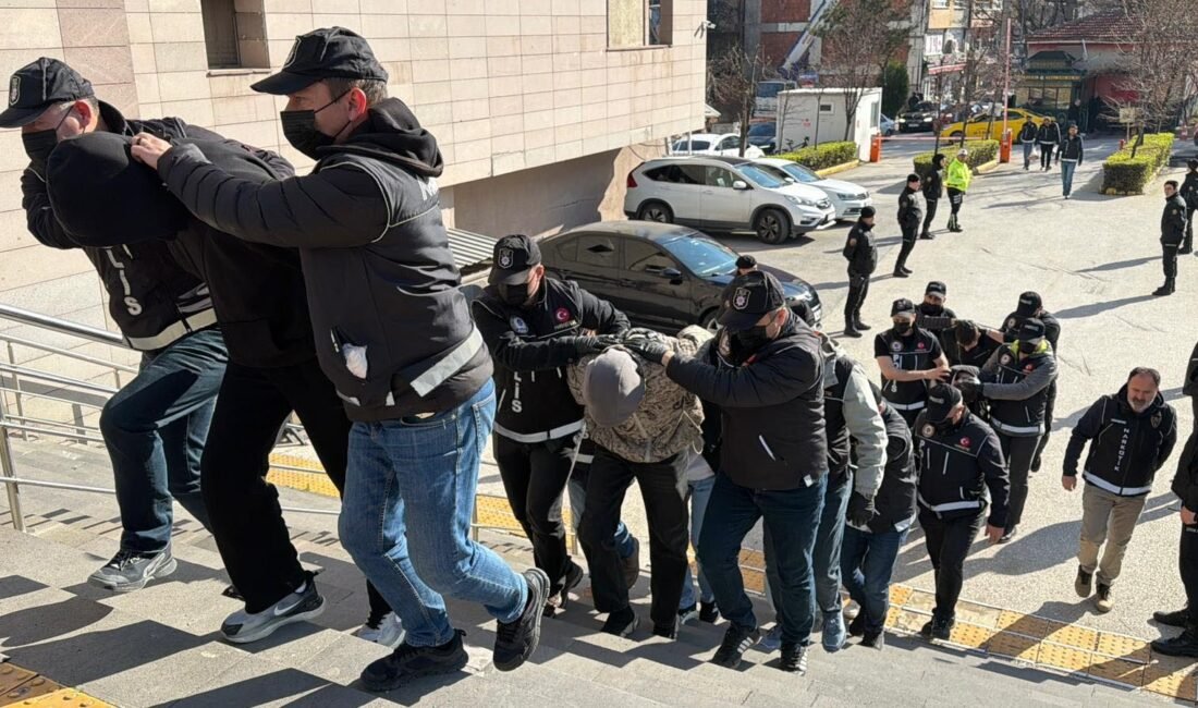 Batuhan KILIÇ/ESKİŞEHİR, (DHA)- ESKİŞEHİR merkezli 6 ilde düzenlenen uyuşturucu operasyonunda