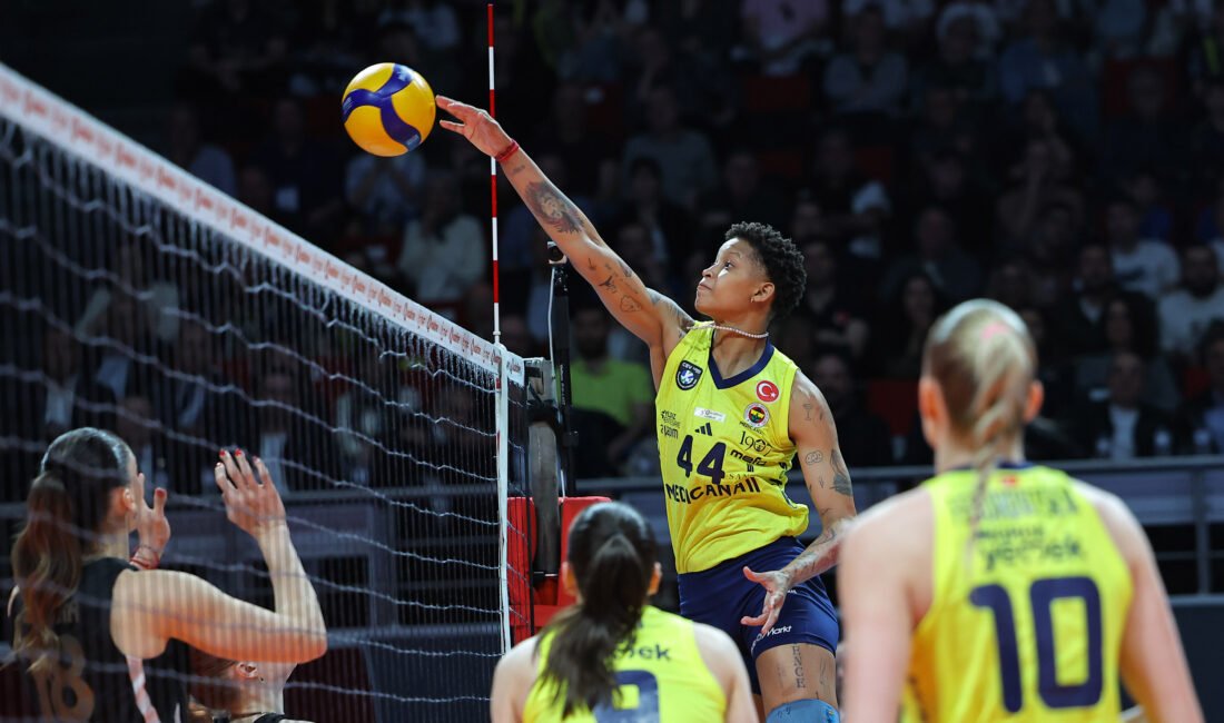 Fenerbahçe Medicana – VakıfBank: 0-3 İSTANBUL, (DHA)- SALON: Burhan Felek Vestel Voleybol HAKEMLER: Caner Çildir,