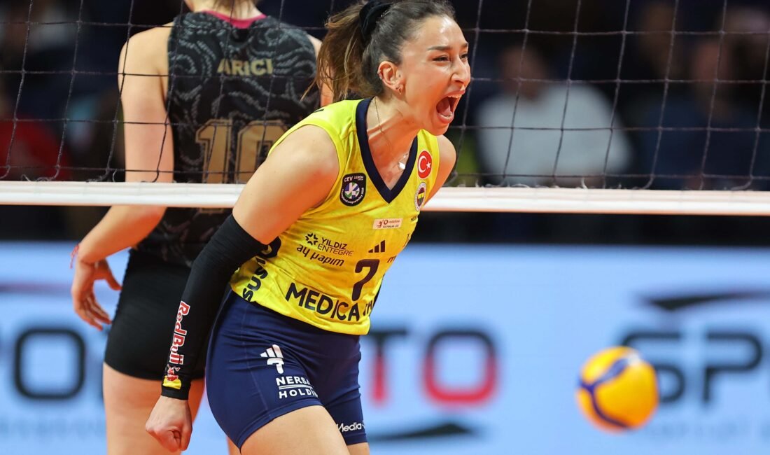 İSTANBUL (DHA) SALON: Burhan Felek HAKEMLER: Erol Akbulut, Onur Coşkun