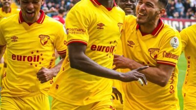 İZMİR, (DHA)- SÜPER Lig'de Göztepe yarın İzmir'de lider Galatasaray'ı ağırlayacak.