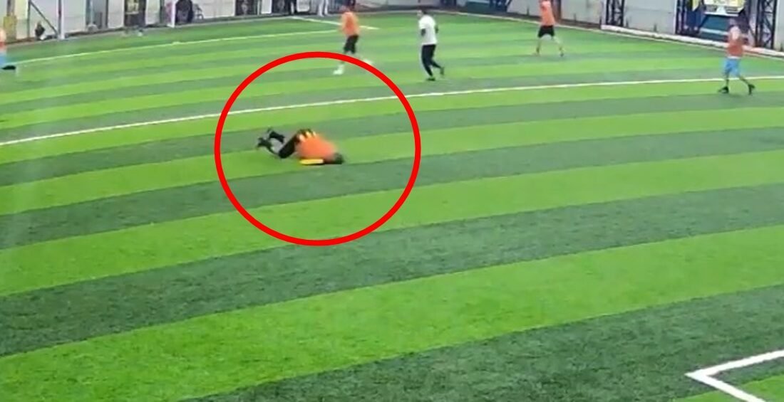 Akif ÖZALP/SİİRT, (DHA)- SİİRT'te memur Nurettin Çiçek’in (37), halı sahada