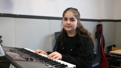 Samed Aydın SUN/KAYSERİ, (DHA)- KAYSERİ’de 3,5 yaşında geçirdiği boyun tutulması