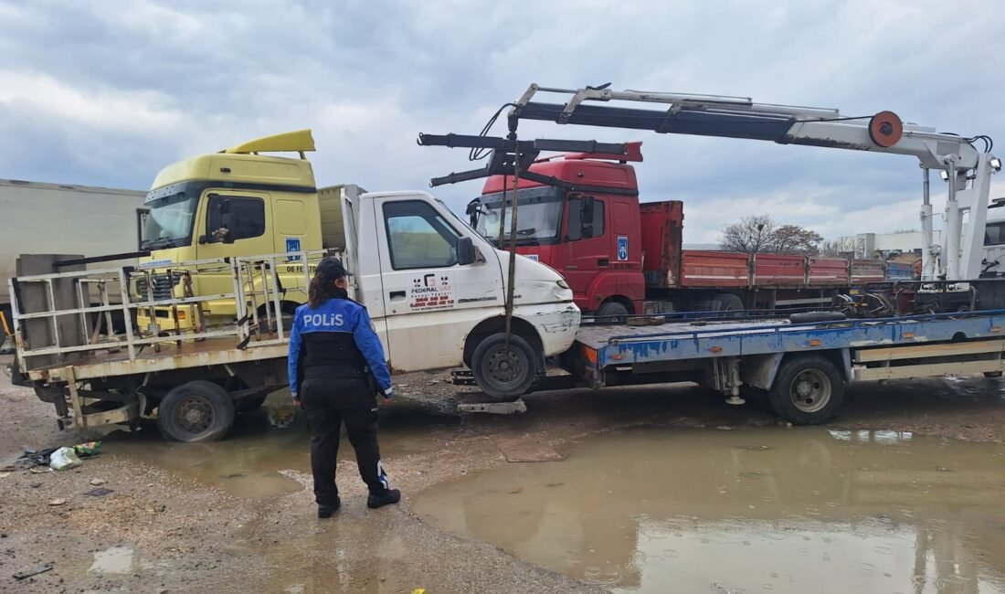 Umutcan ÖREN-Canberk ÖZTÜRK/ANKARA, (DHA)- ANKARA'da uzun süre önce terk edildiği