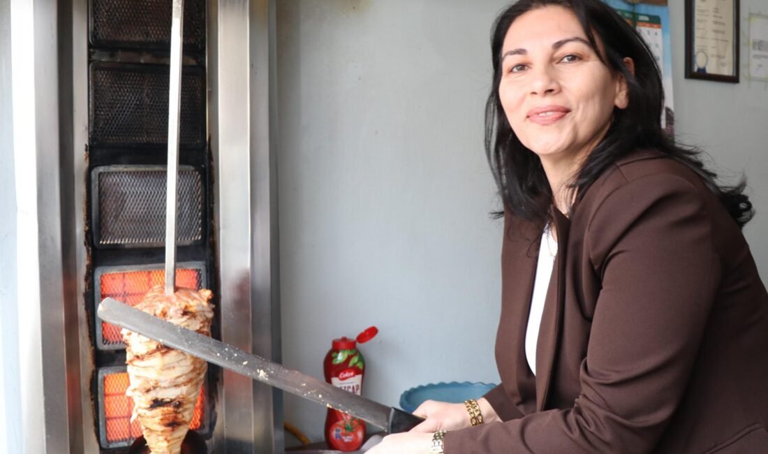 İlçede esnafın Fatma başkanının sloganı: Kadın eli, güçlü yönetim Dursun Murat AYDIN/ŞENKAYA (Erzurum), (DHA)- ERZURUM'un Şenkaya ilçesinde eşiyle birlikte