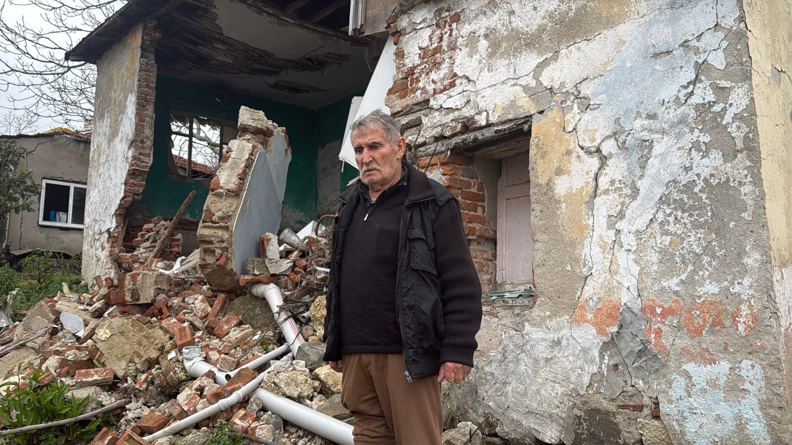 Zehra BAYKAL/YALOVA, (DHA)- YALOVA’nın Çınarcık ilçesinde inşaat alanında meydana gelen