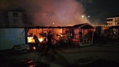 Muzaffer KOŞAN/ERZİNCAN, (DHA)- ERZİNCAN’da bir şantiye sahasında işçilerin kaldığı konteynerlerde