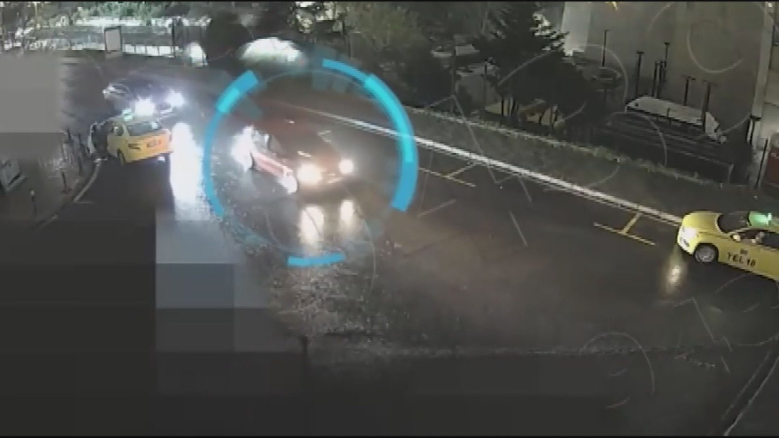 Doğan Can CESUR/İSTANBUL,(DHA)- BEŞİKTAŞ'ta İsrail Konsolosluğu'nun da bulunduğu binanın önünde