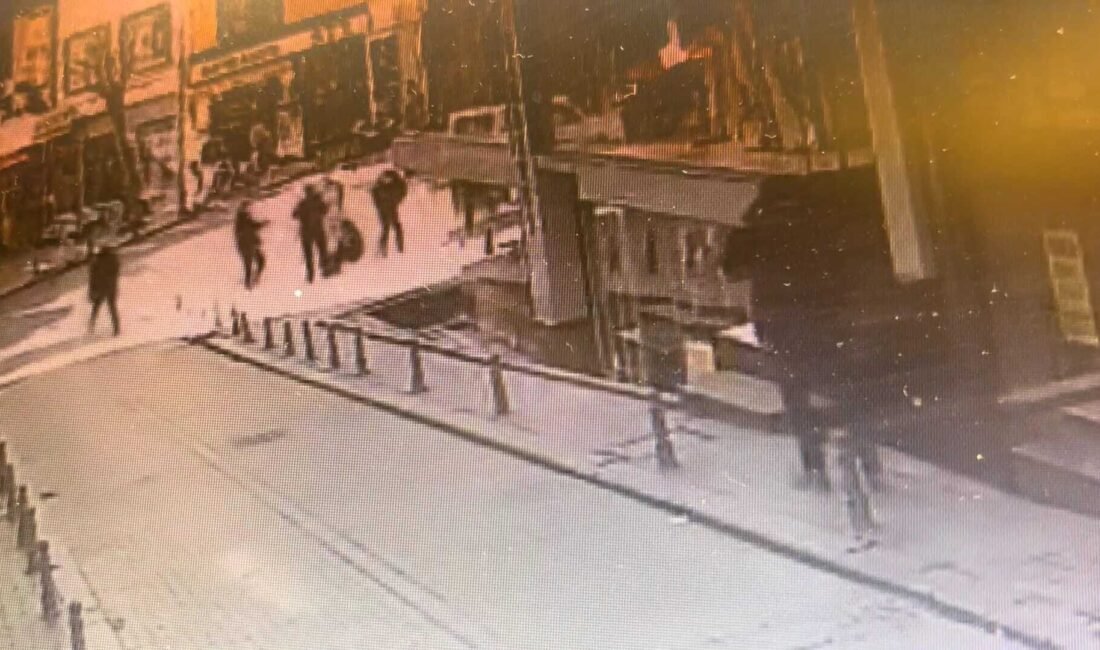 Emre KURT / İSTANBUL, (DHA)- FATİH'te özel bir lojistik firmasında